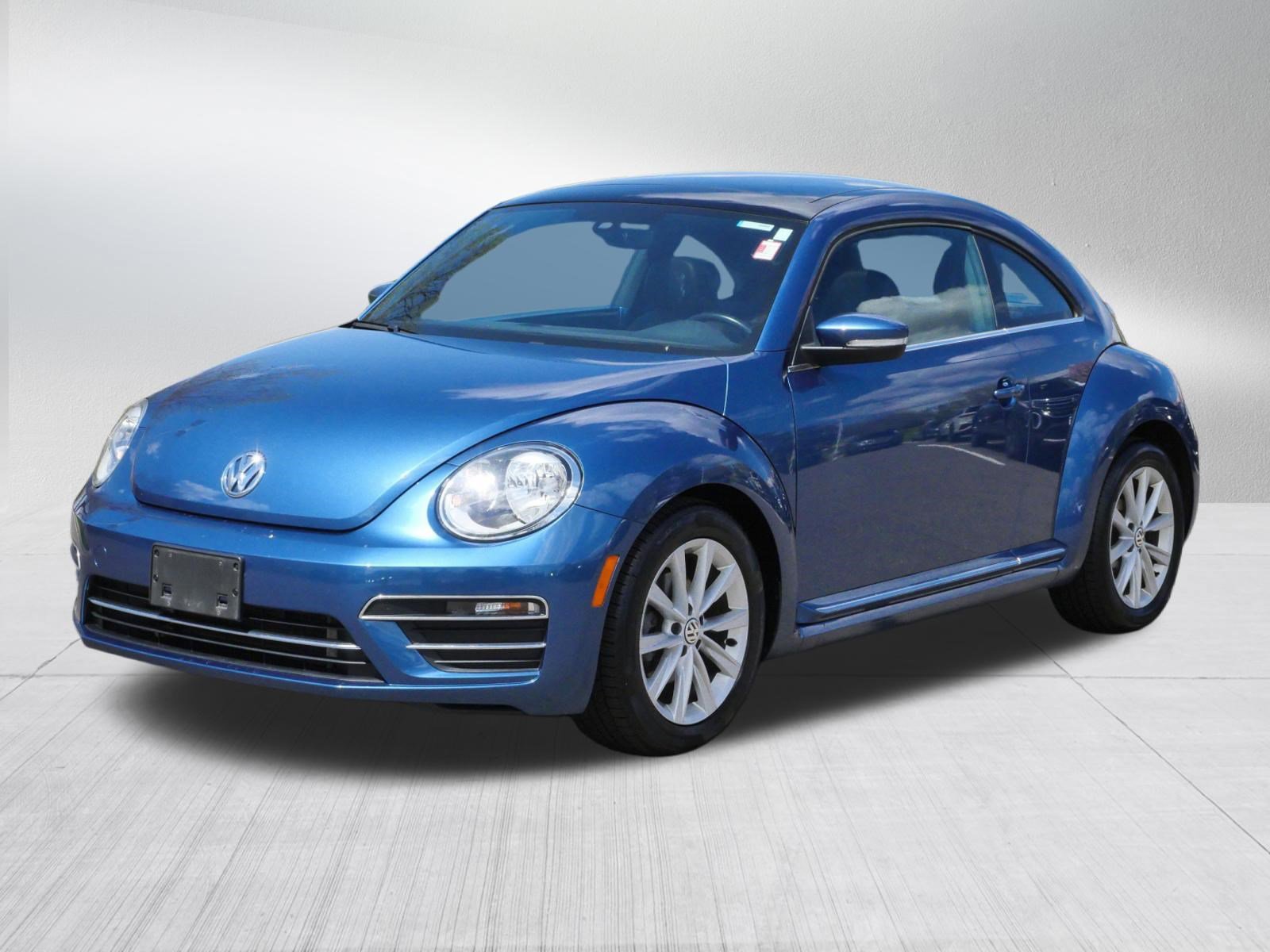 Used 2019 Volkswagen Beetle 2.0T SE FWD image 3