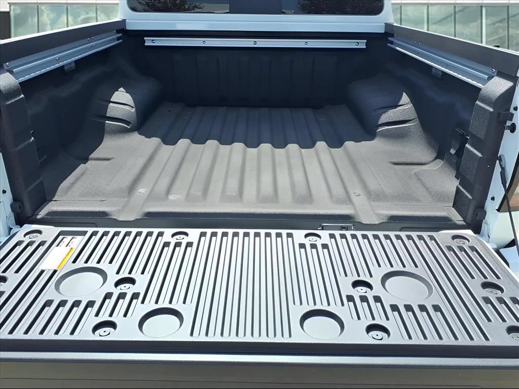 New 2026 Nissan Frontier PRO-4X w/ Pro-4x Convenience Package AWD/4WD image 9