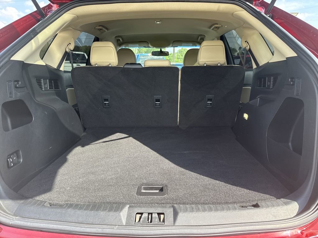 Used 2018 Ford Edge SEL w/ Equipment Group 201A image 23
