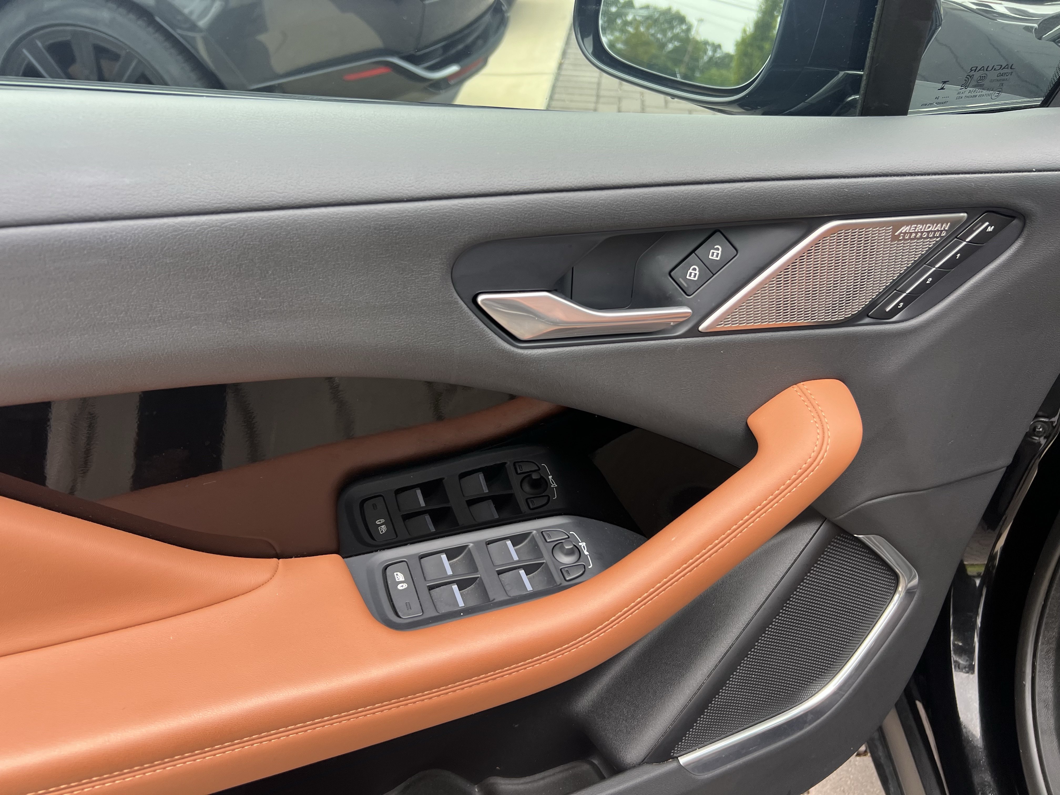 Used 2024 Jaguar I-PACE R-Dynamic HSE AWD/4WD image 16