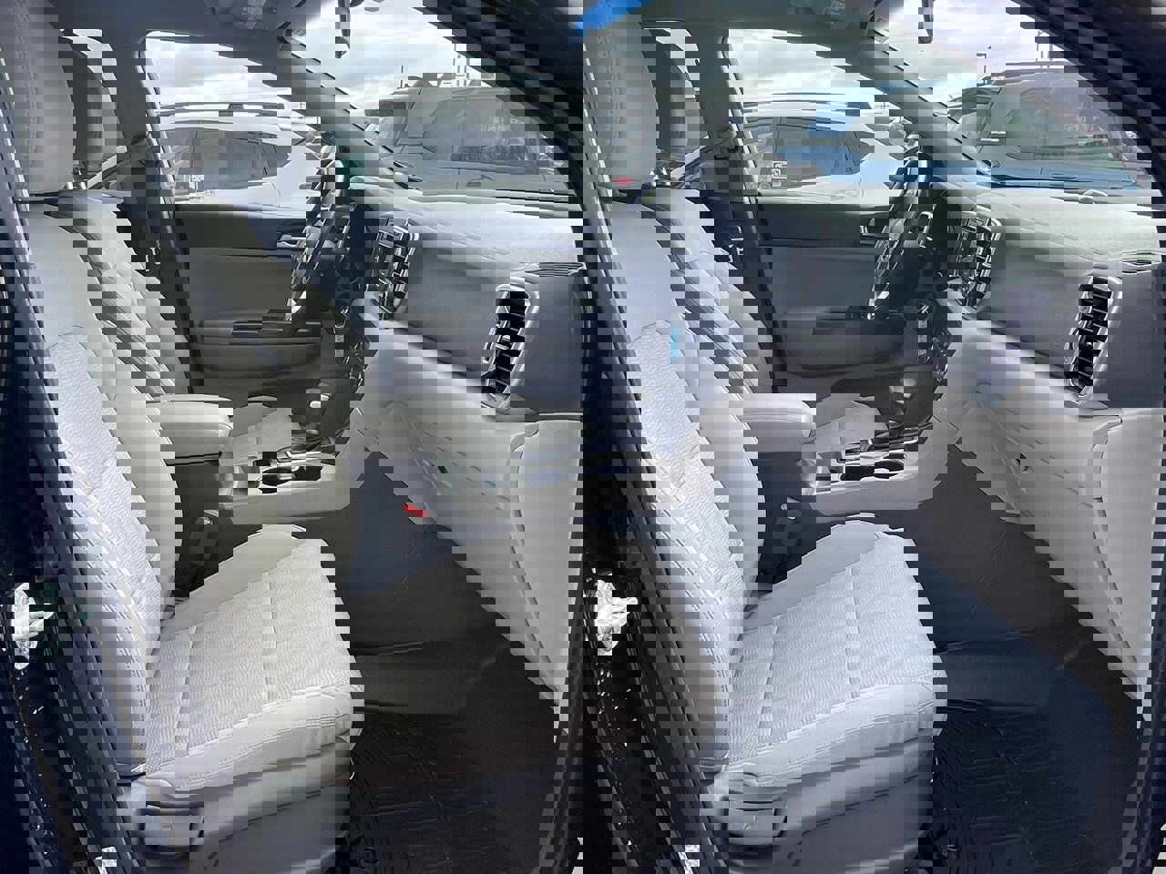 Used 2019 Kia Sportage LX image 7