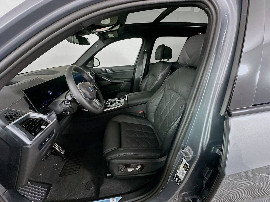 New 2026 BMW X5 xDrive40i w/ M Sport Package image 28