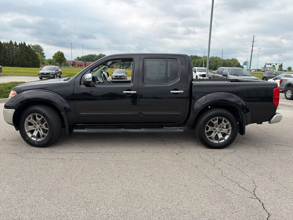 Used 2016 Nissan Frontier SL w/ Moonroof Package AWD/4WD image 4