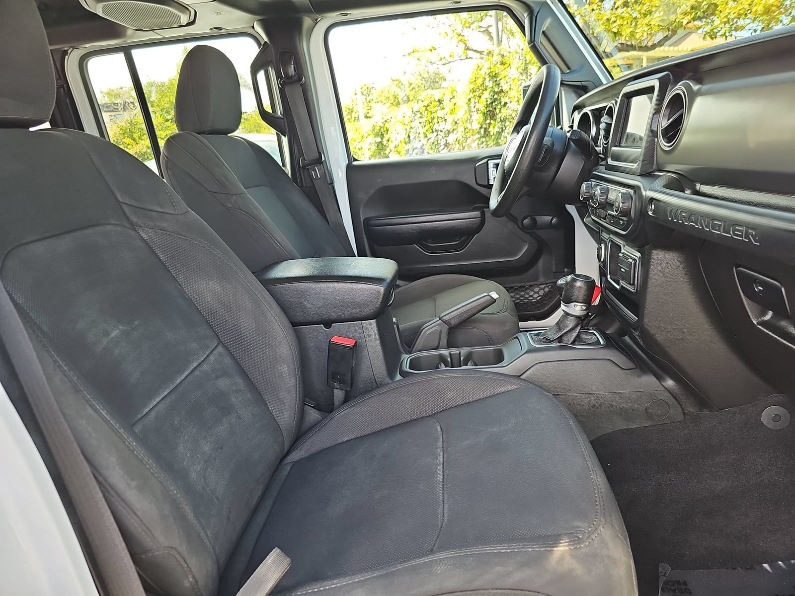 Used 2023 Jeep Wrangler Unlimited Sport AWD/4WD image 10