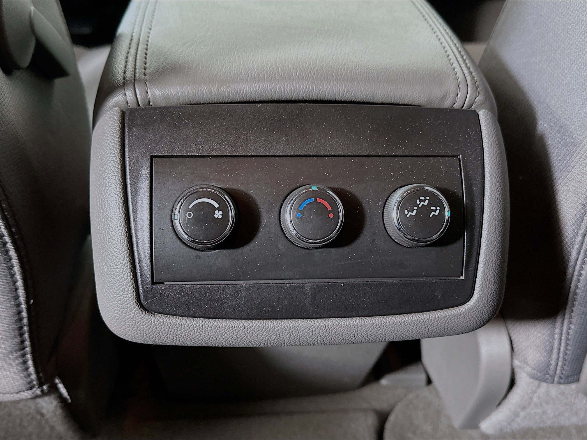 Used 2011 Chevrolet Traverse LS AWD/4WD image 22