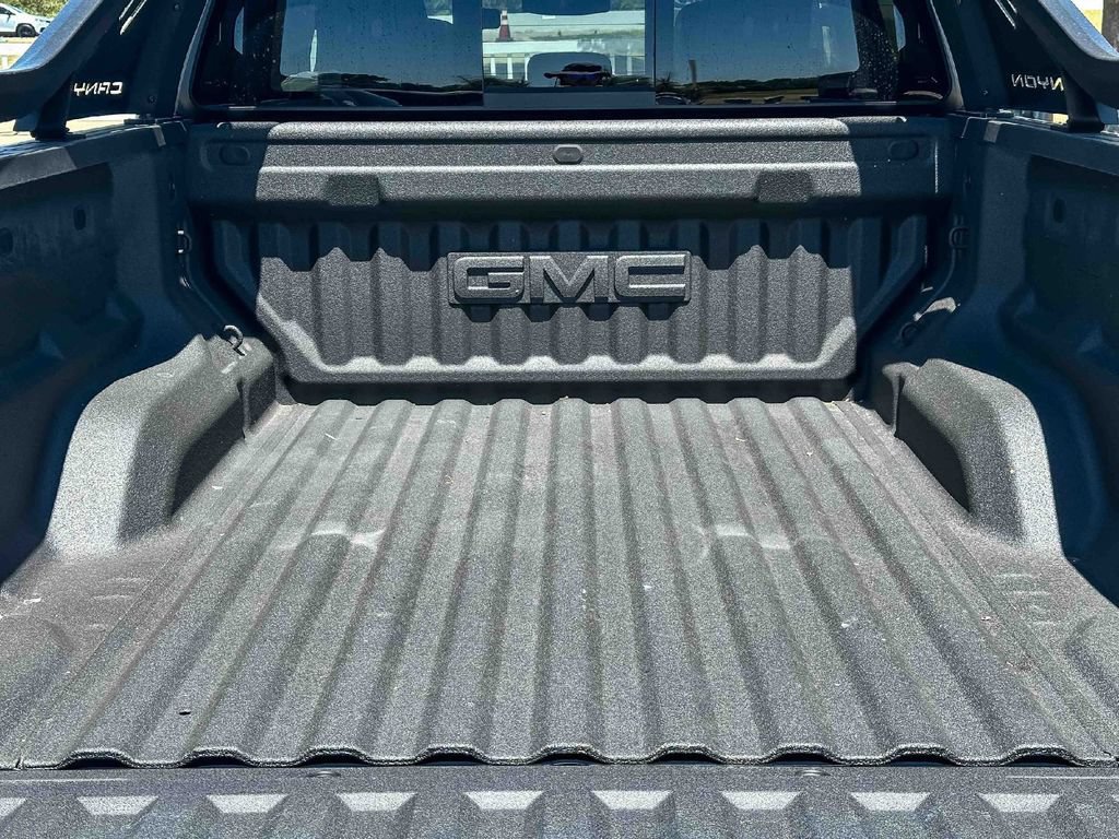 Used 2025 GMC Canyon AT4 w/ Nightfall Edition AWD/4WD image 20