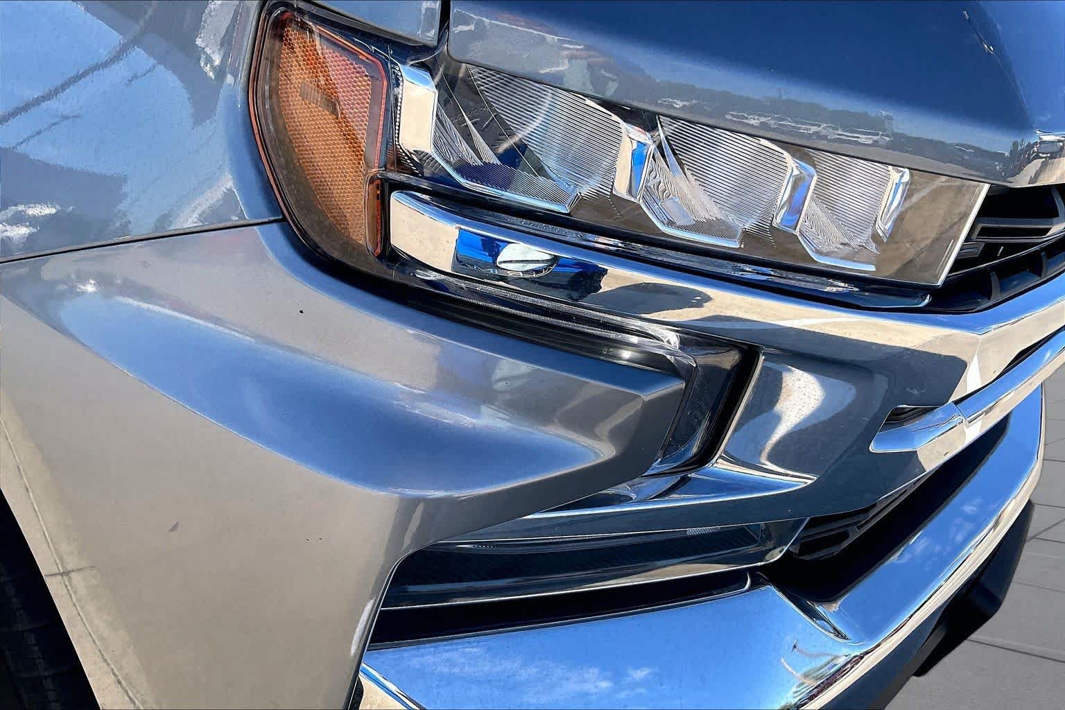 Used 2022 Chevrolet Silverado 1500 LT AWD/4WD image 26