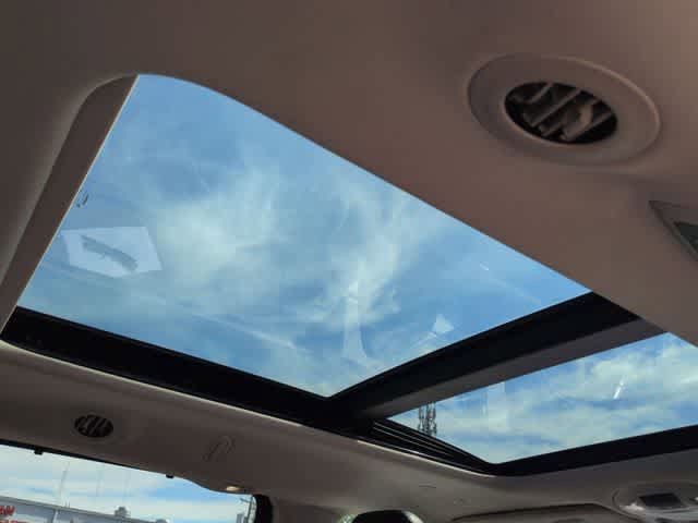 Used 2020 Chrysler Pacifica Limited FWD image 24