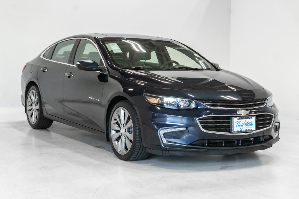 Used 2016 Chevrolet Malibu Premier w/ Driver Confidence Package FWD image 5