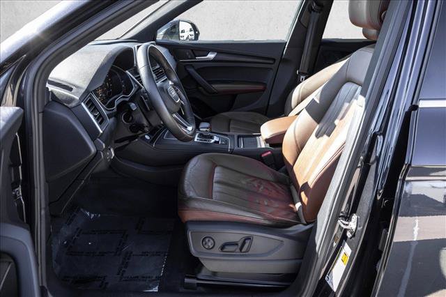 Used 2020 Audi Q5 e Premium Plus w/ Premium Plus Package AWD/4WD image 12