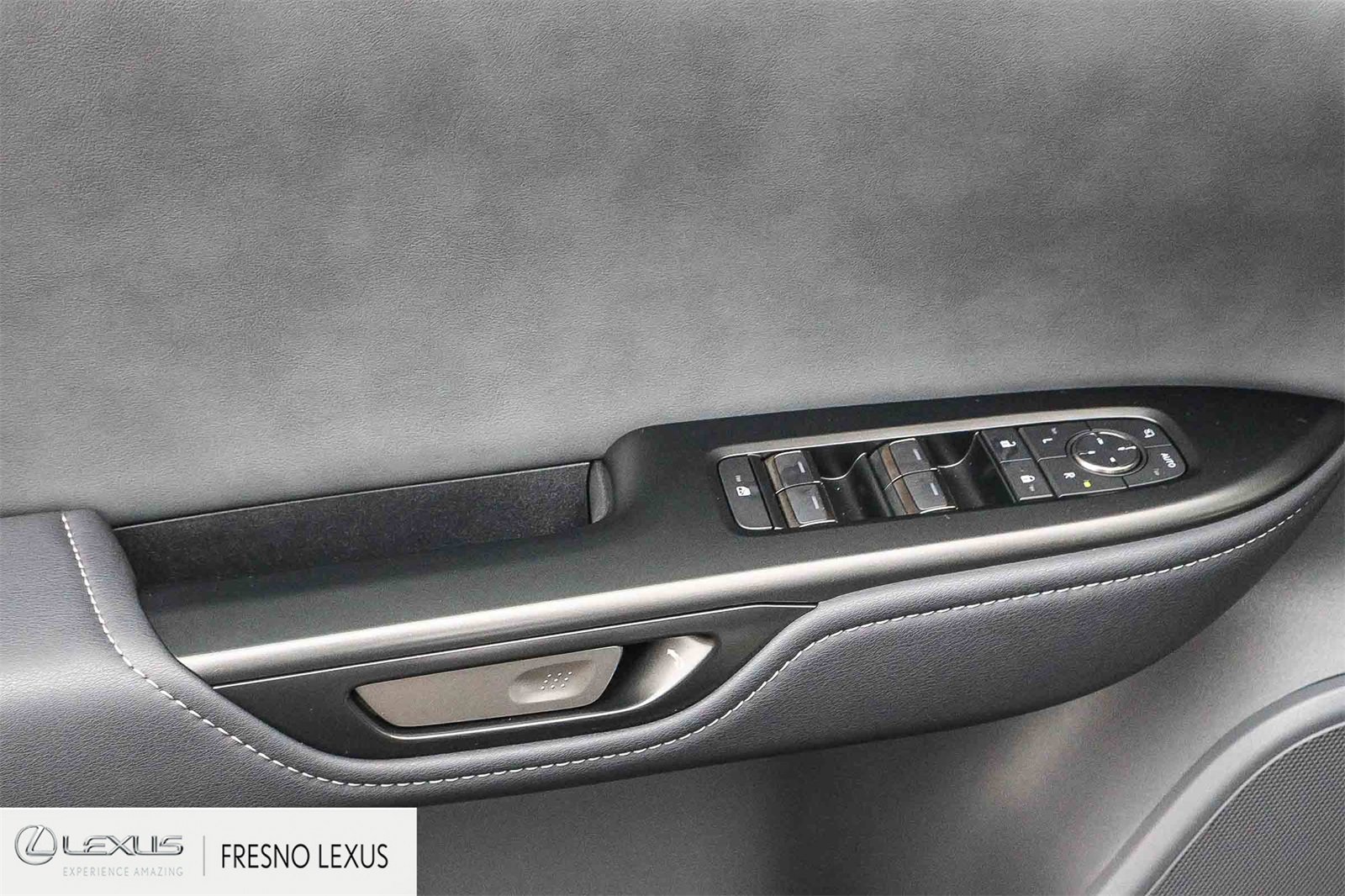 Used 2025 Lexus RZ 450e image 23