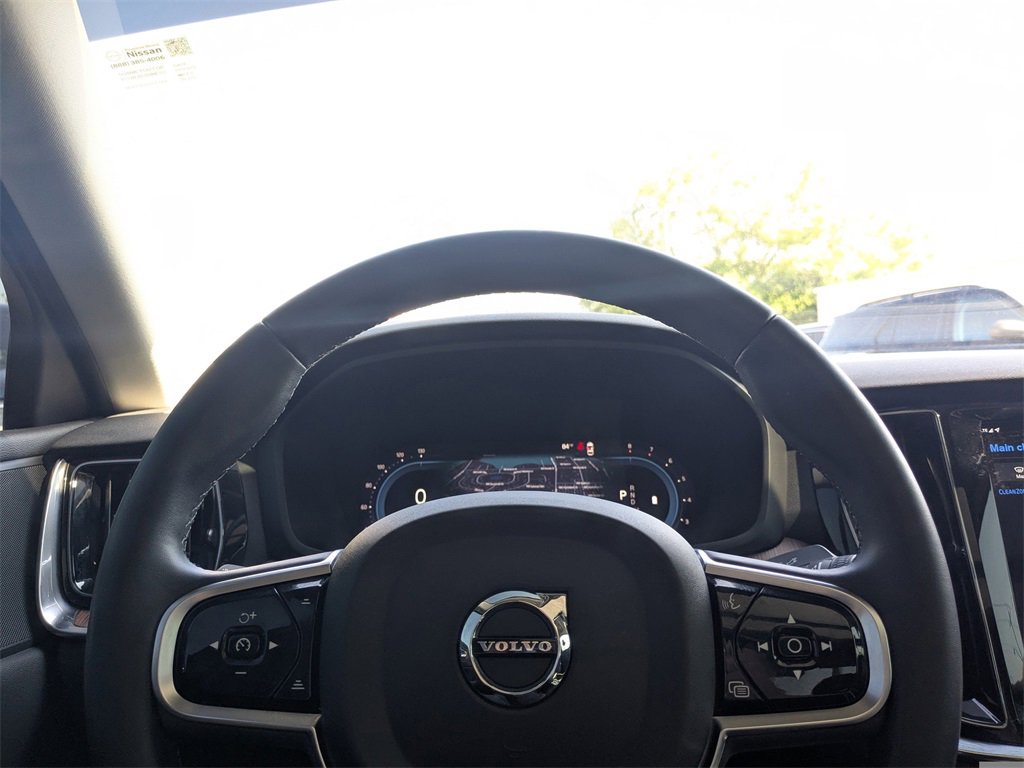 Used 2024 Volvo S60 B5 Plus image 24