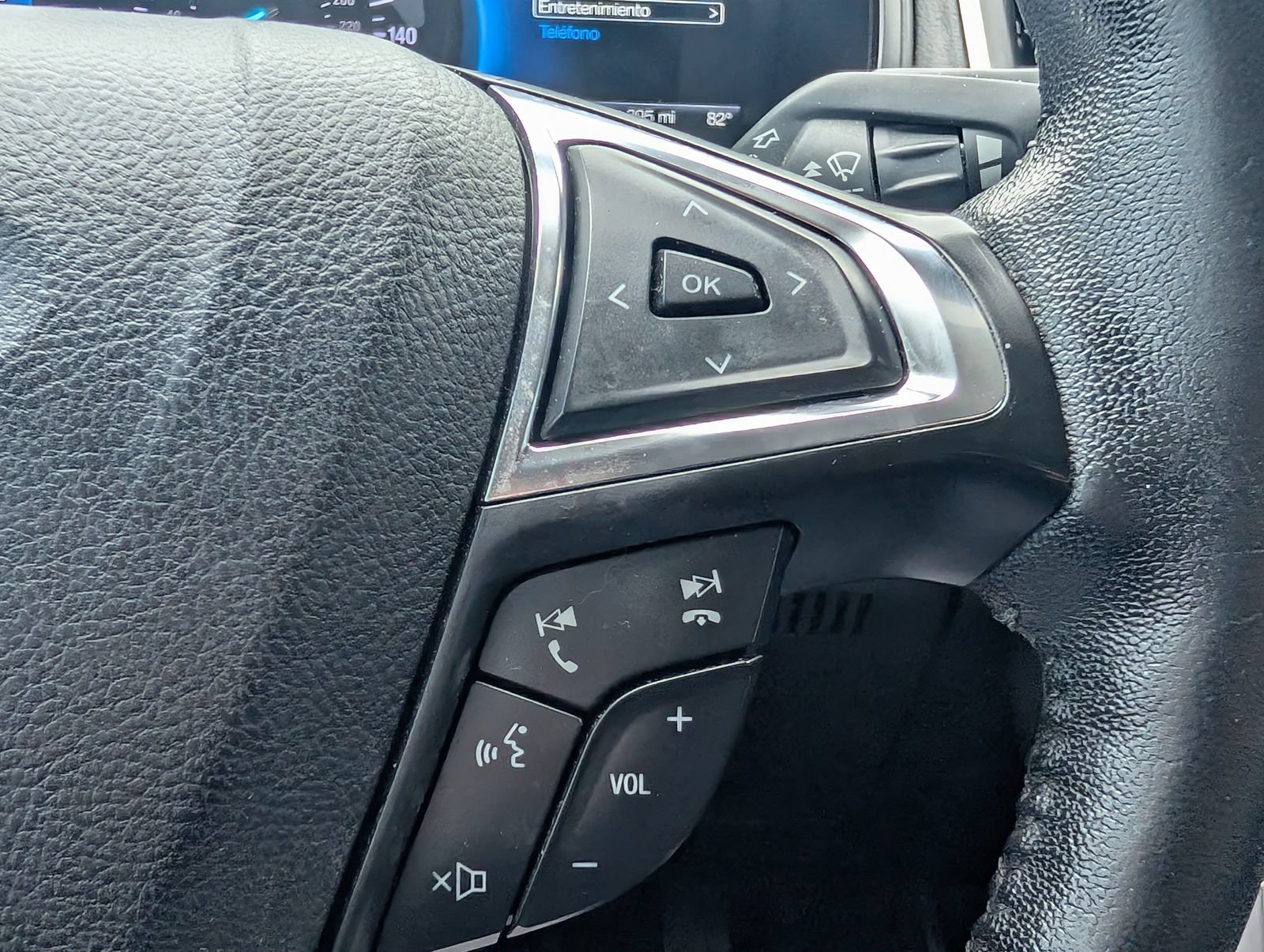 Used 2022 Ford Edge SEL AWD/4WD image 11