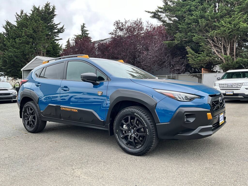 Certified 2025 Subaru Crosstrek 2.5i Wilderness w/ Crosstrek Mirror Package AWD/4WD image 3
