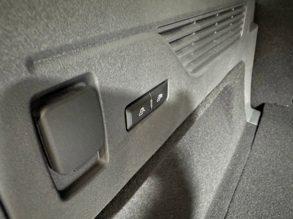 New 2026 Lincoln Nautilus Premier w/ Equipment Group 102A AWD/4WD image 16