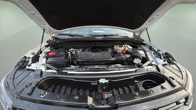 Used 2024 Chevrolet Tahoe RST w/ Luxury Package image 32