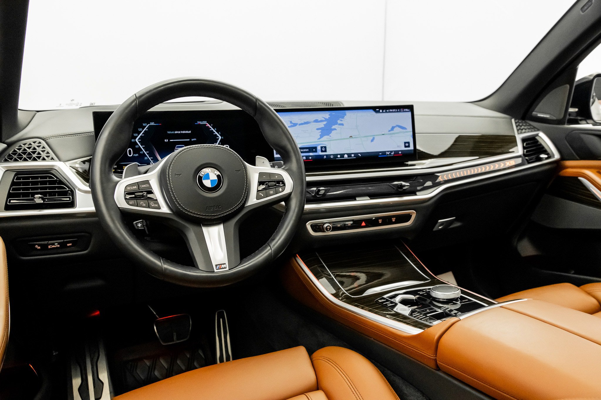 Used 2024 BMW X5 sDrive40i w/ M Sport Package image 37