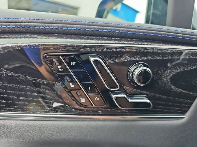 New 2026 Cadillac Escalade IQ Sport 1 w/ LPO, ONYX Package image 33