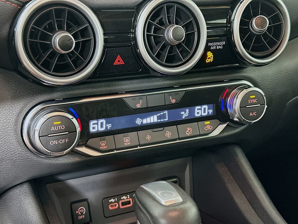 Certified 2025 Nissan Sentra SR FWD image 22