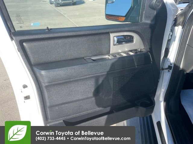 Used 2017 Ford Expedition EL XLT w/ Equipment Group 202A image 10