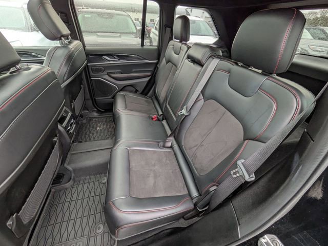 Used 2022 Jeep Grand Cherokee Trailhawk AWD/4WD image 18