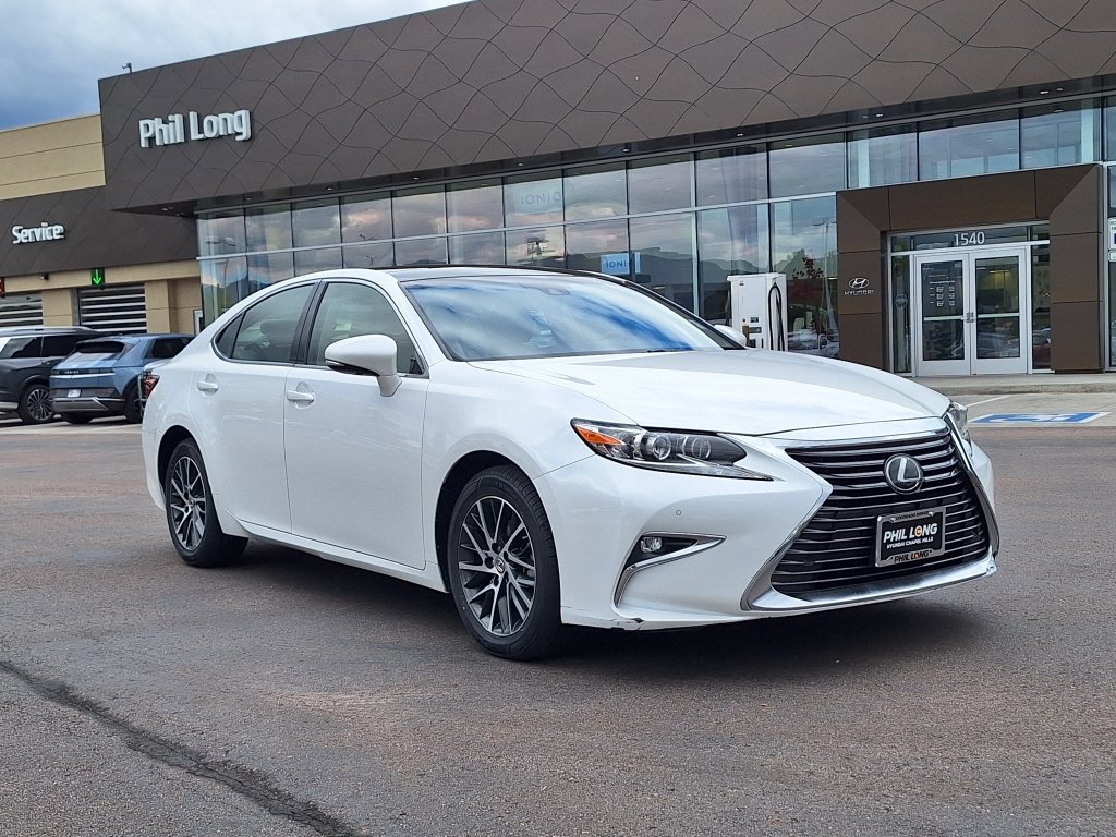 Used 2017 Lexus ES 350 w/ Luxury Package