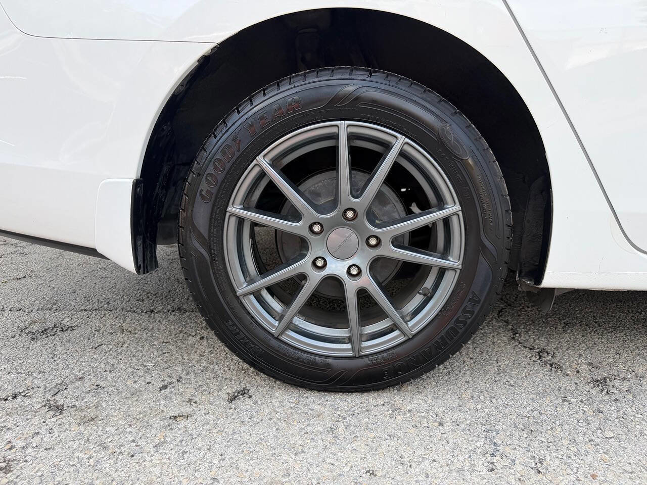 Used 2017 Nissan Sentra SV FWD image 35