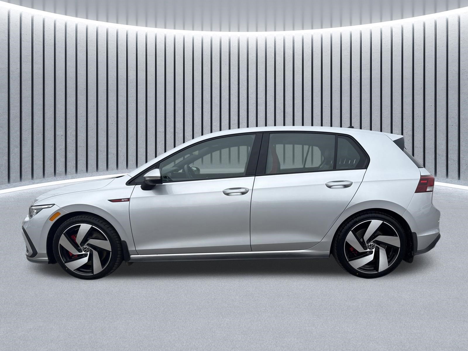 Used 2022 Volkswagen GTI SE image 8