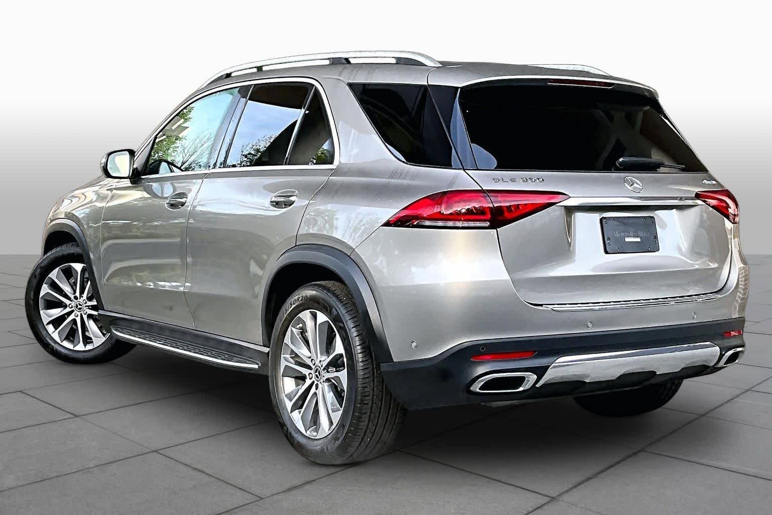 Used 2023 Mercedes-Benz GLE 350 4MATIC w/ Premium Package image 12