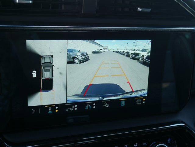 Used 2023 GMC Sierra 1500 AT4 w/ Technology Package AWD/4WD image 4