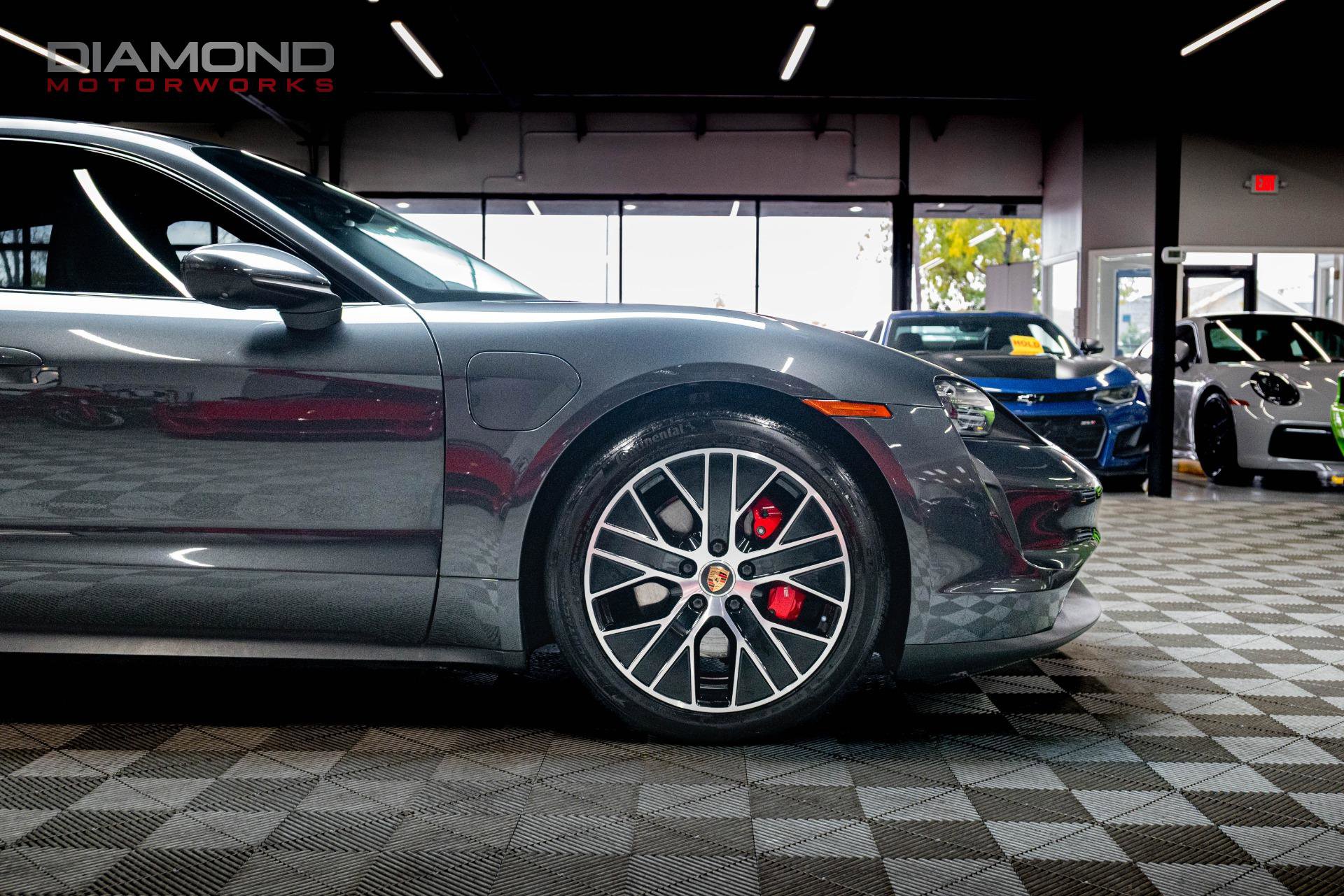 Used 2021 Porsche Taycan 4S AWD/4WD image 31