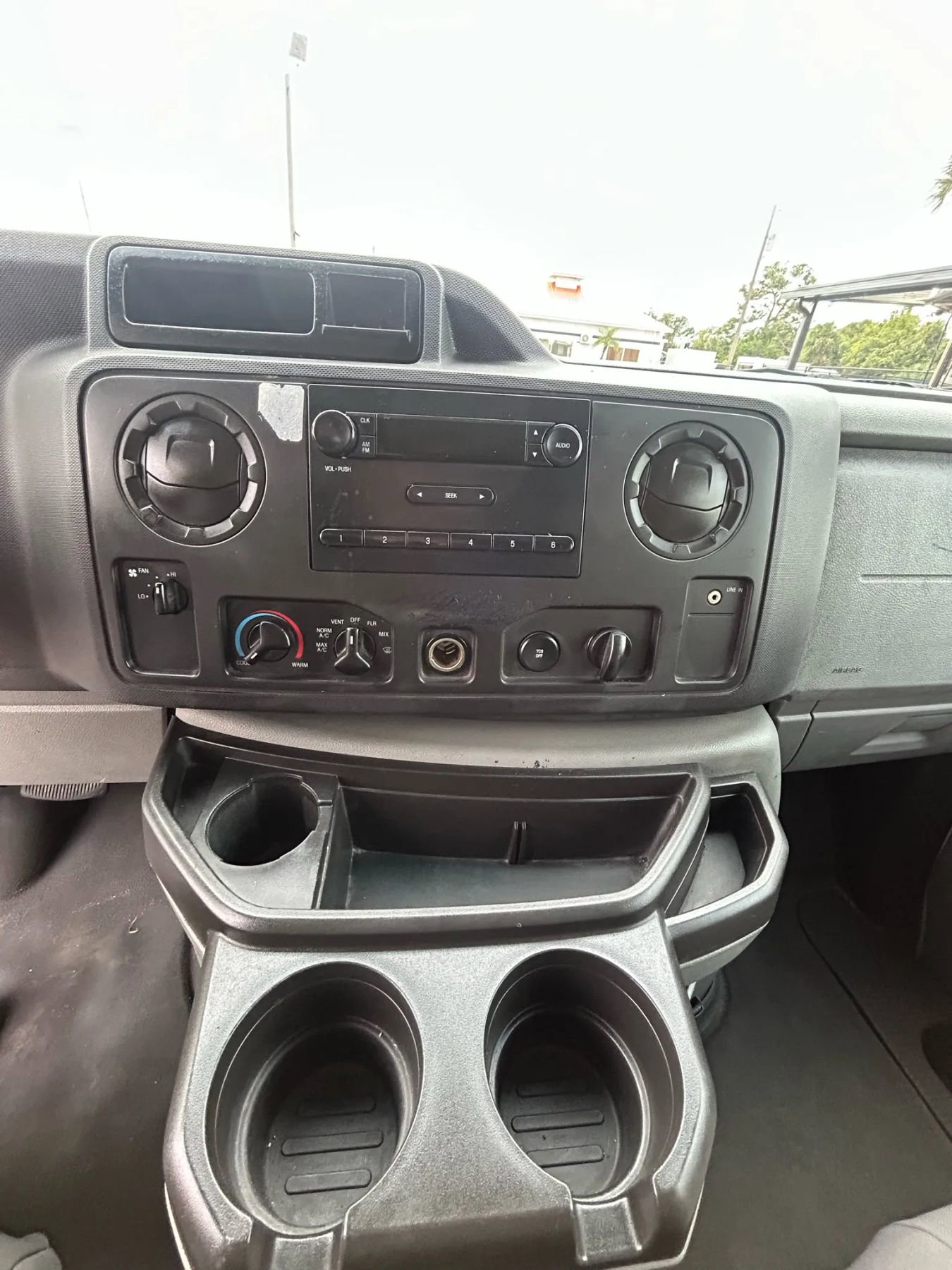 Used 2012 Ford E-150 and Econoline 150 image 25