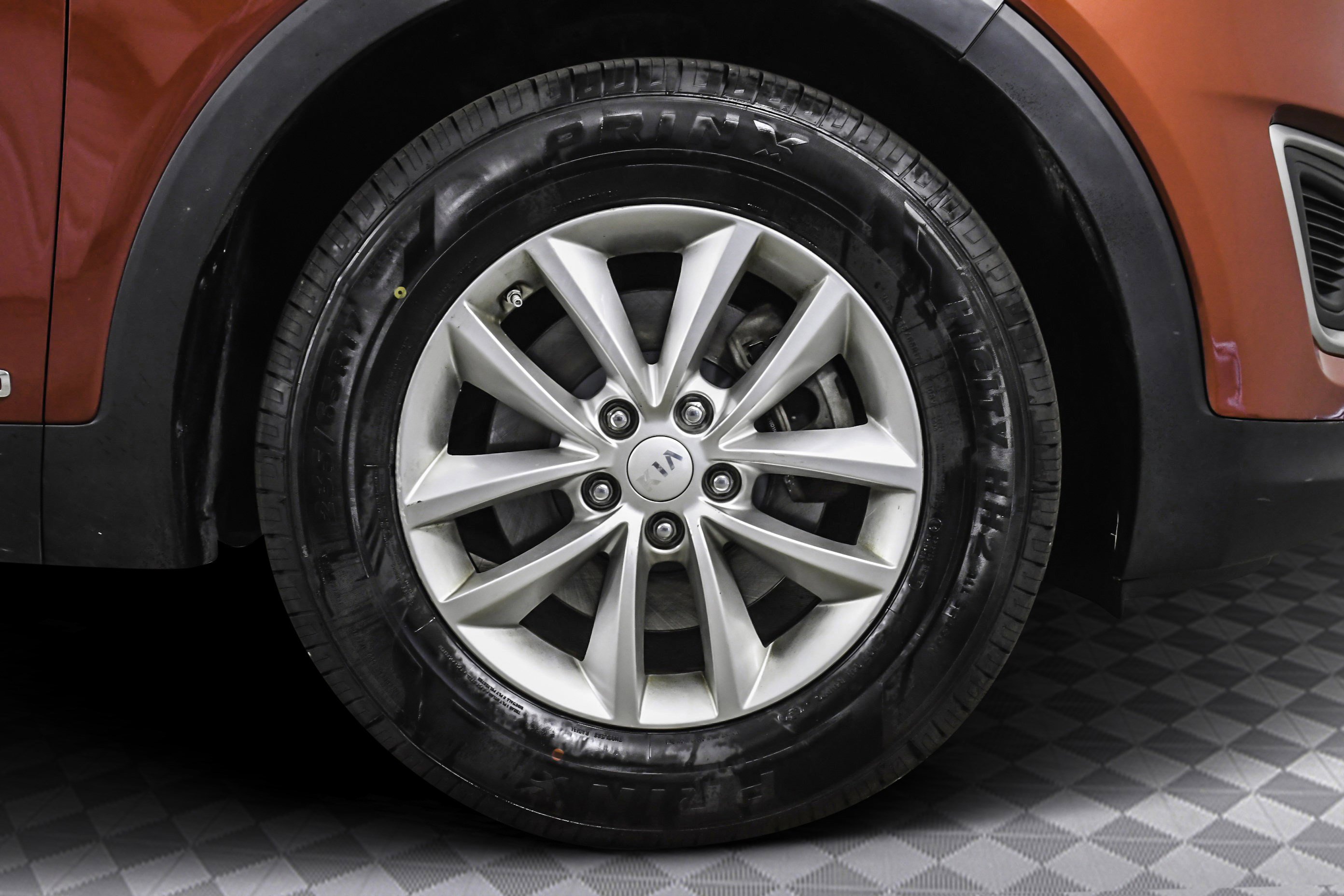 Used 2016 Kia Sorento LX w/ LX Convenience Package image 30