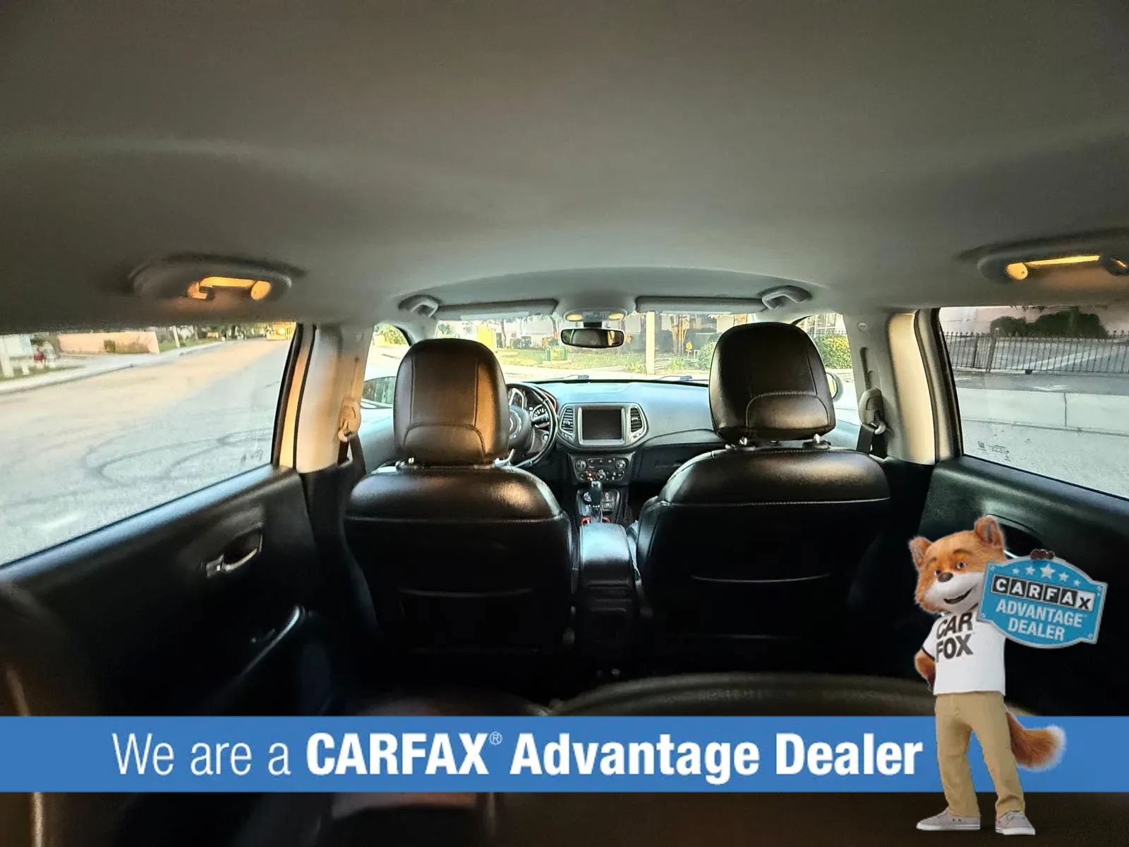 Used 2020 Jeep Compass Trailhawk AWD/4WD image 32