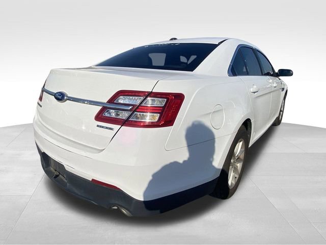 Used 2014 Ford Taurus SE FWD image 9