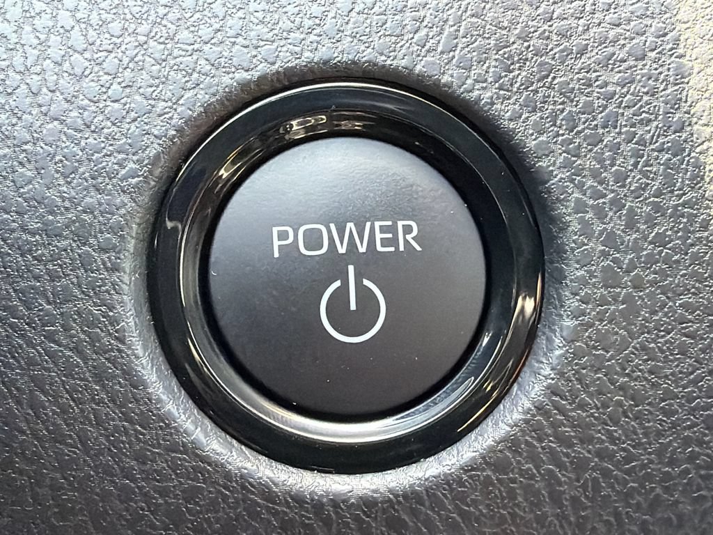 New 2026 Toyota Camry Hybrid FWD image 35