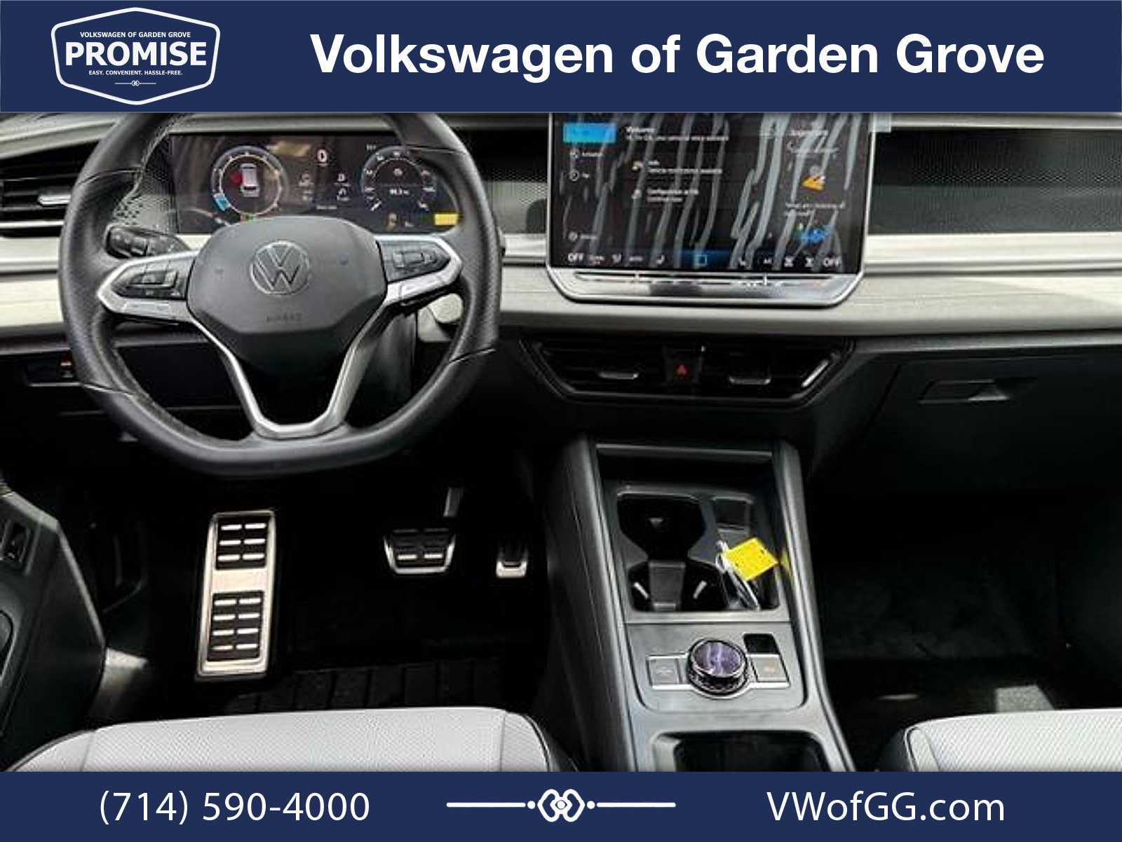 New 2026 Volkswagen Tiguan SE R-Line FWD image 23