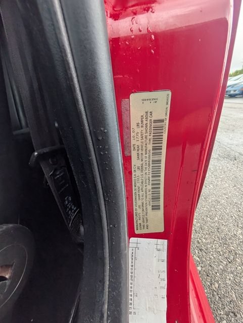 Used 2008 Volkswagen Beetle SE FWD image 22