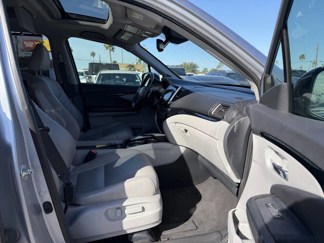 Used 2016 Honda Pilot Touring image 23