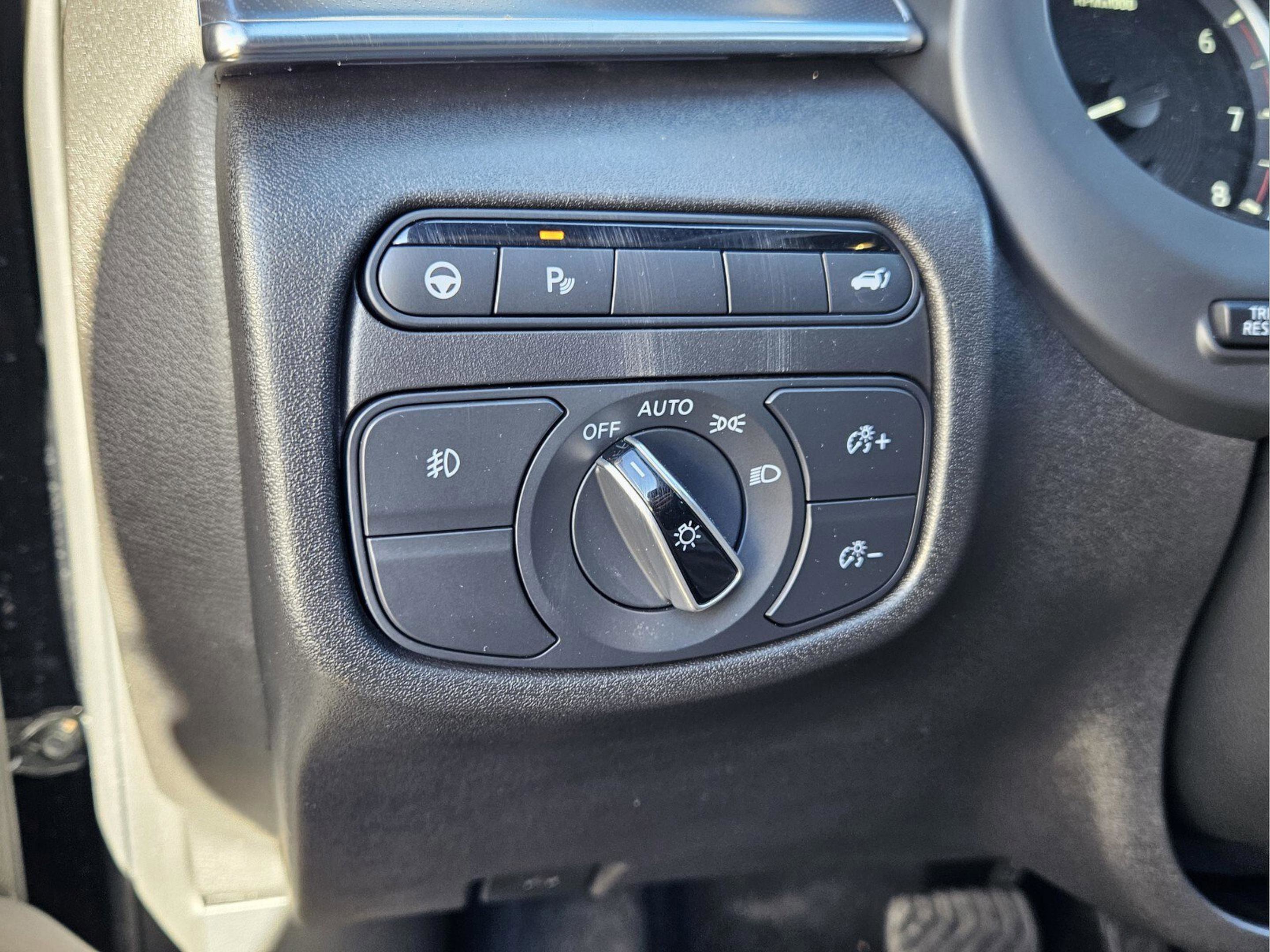 Used 2023 INFINITI QX55 Luxe w/ Cargo Package image 26