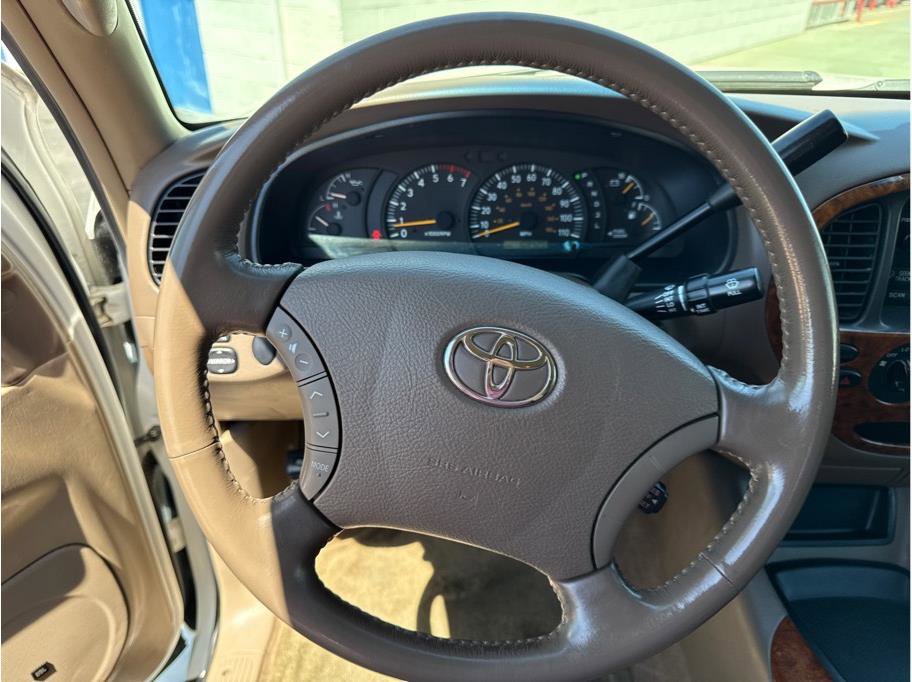 Used 2004 Toyota Tundra Limited RWD image 25