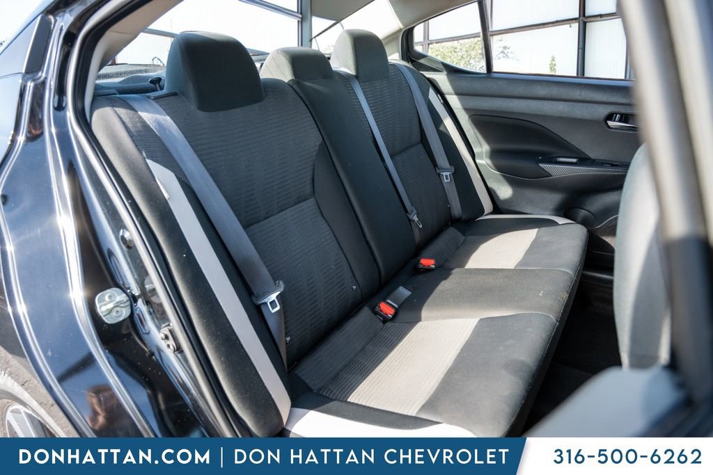 Used 2021 Nissan Versa SV image 25