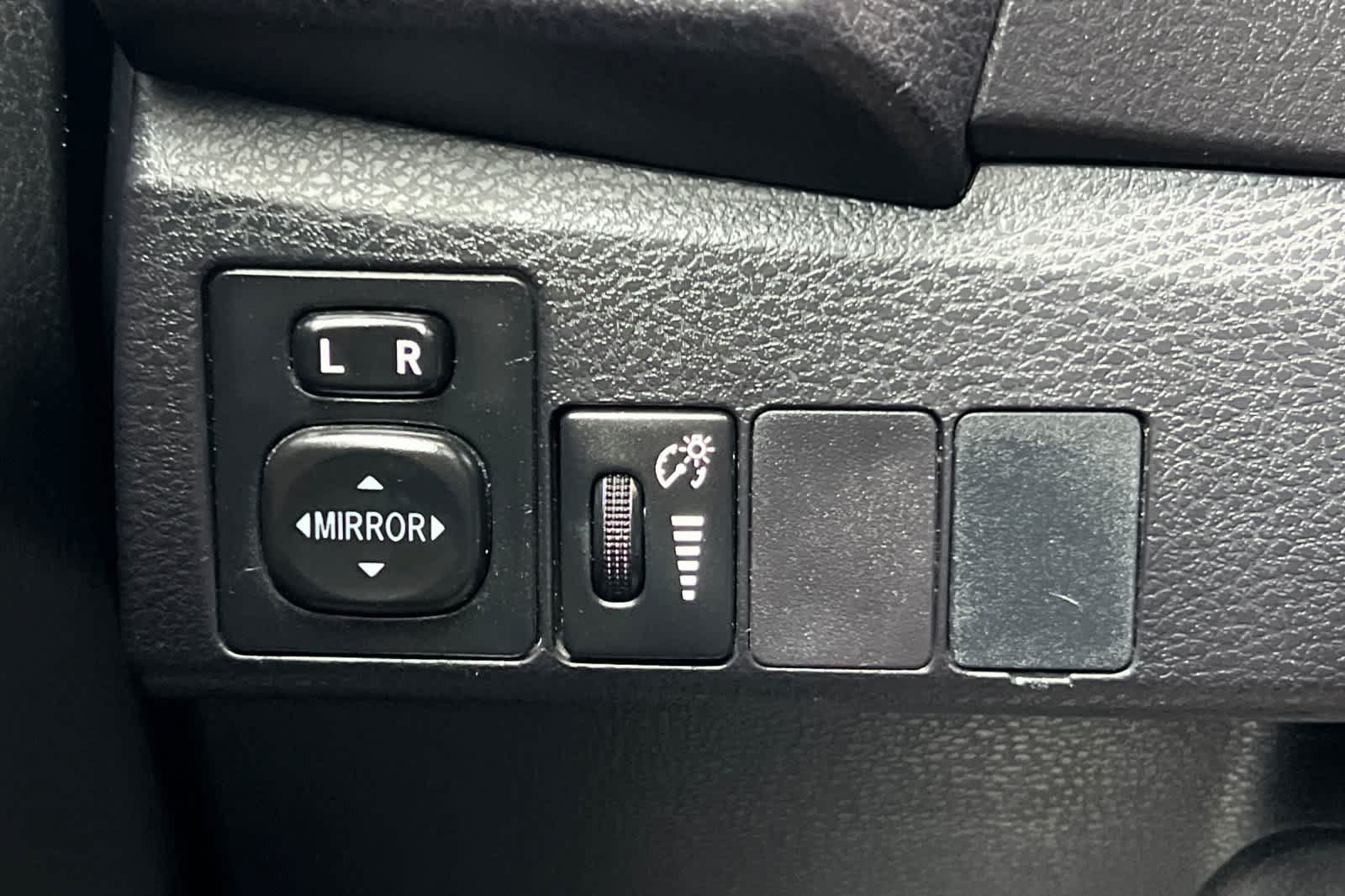 Certified 2016 Toyota Corolla S FWD image 29