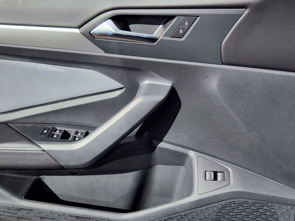 New 2026 Volkswagen Jetta SE FWD image 13