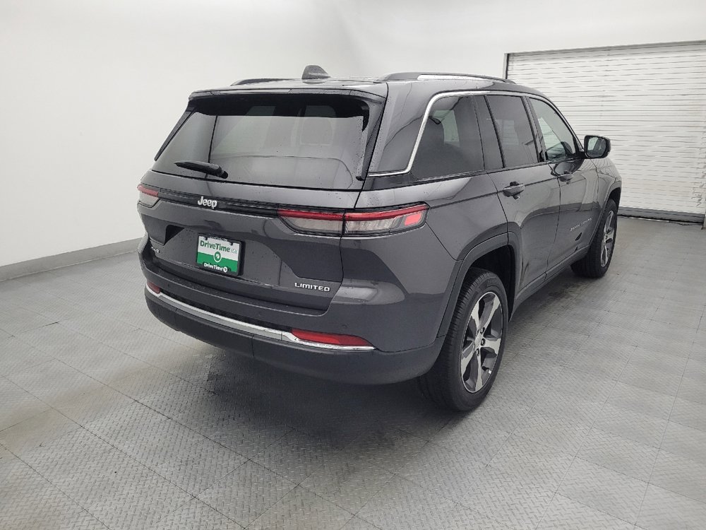 Used 2023 Jeep Grand Cherokee Limited AWD/4WD image 9