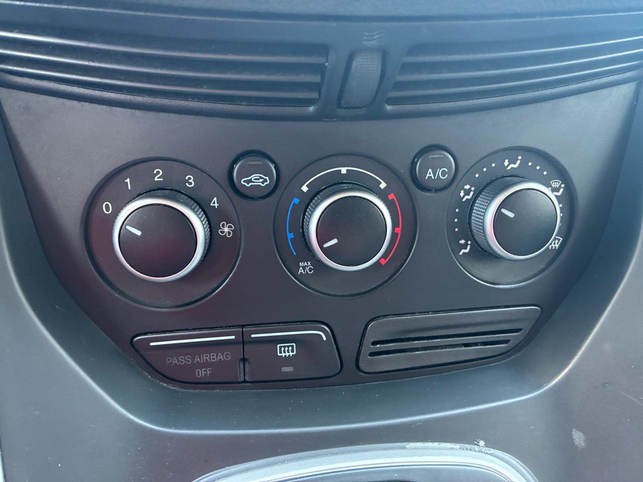 Used 2013 Ford Escape SE FWD image 22