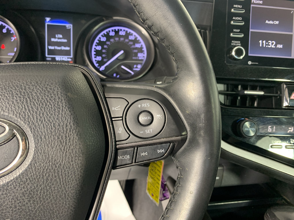 Used 2021 Toyota Camry SE FWD image 19