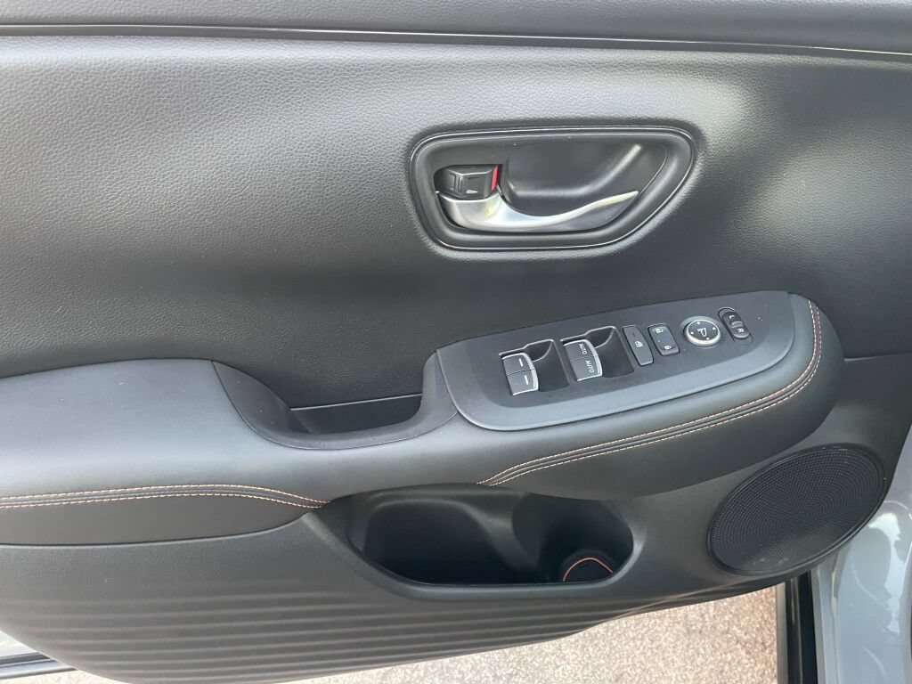 Certified 2024 Honda HR-V Sport image 7