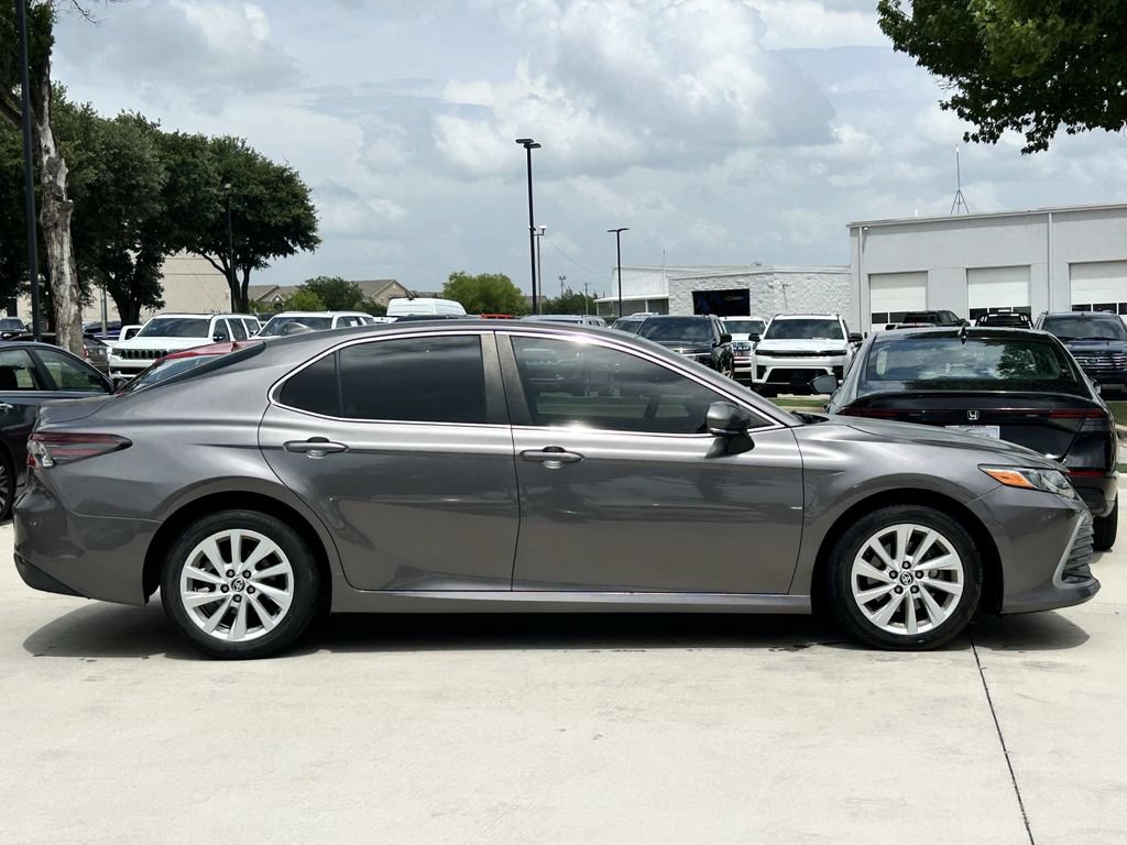Used 2023 Toyota Camry LE w/ Convenience Package FWD image 3