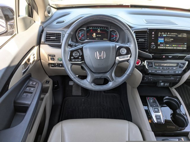 Used 2022 Honda Pilot Touring image 16
